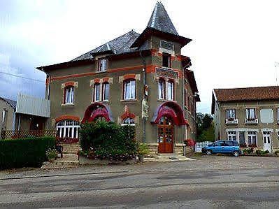 Hotel-Restaurant Du Commerce Aubréville Exterior foto