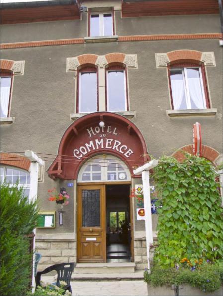 Hotel-Restaurant Du Commerce Aubréville Exterior foto